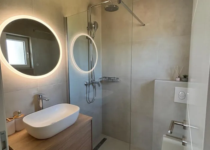 Villa Imvelo - Spacious With Private Pool *