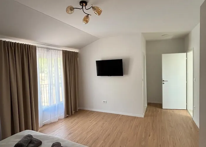 Imvelo - Spacious With Private Pool Villa Lovreć