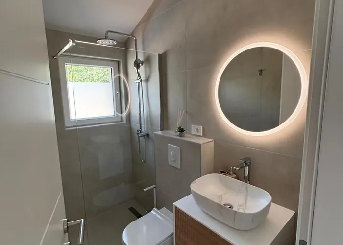 Imvelo - Spacious With Private Pool Lovreć