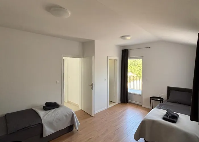 Villa Imvelo - Spacious With Private Pool