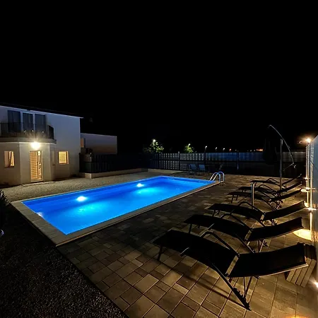 ヴィラ Imvelo - Spacious With Private Pool *
